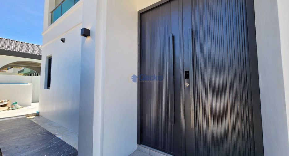 For sale 5 bedrooms house in Jomtien, Pattaya