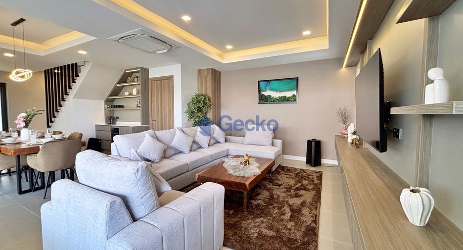 For sale 4 bedrooms house in Jomtien, Pattaya