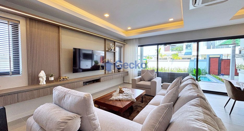 For sale 4 bedrooms house in Jomtien, Pattaya