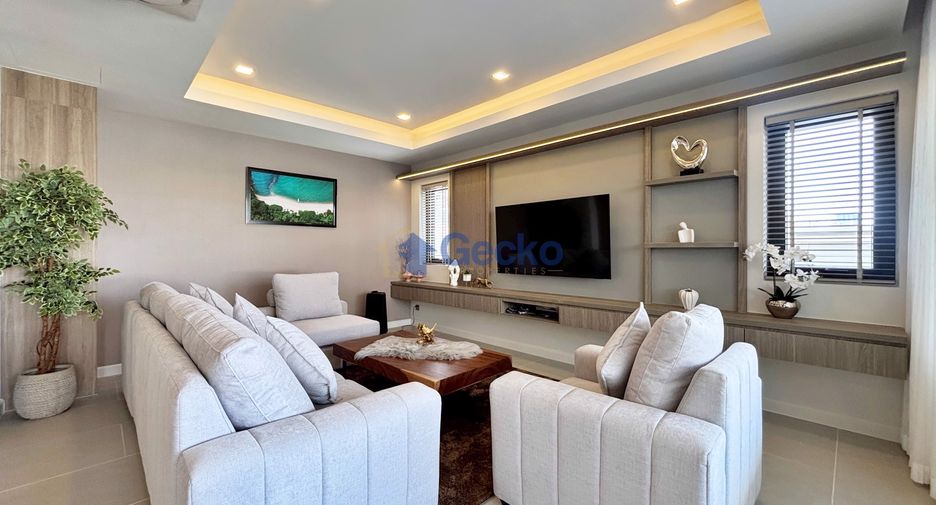 For sale 4 bedrooms house in Jomtien, Pattaya