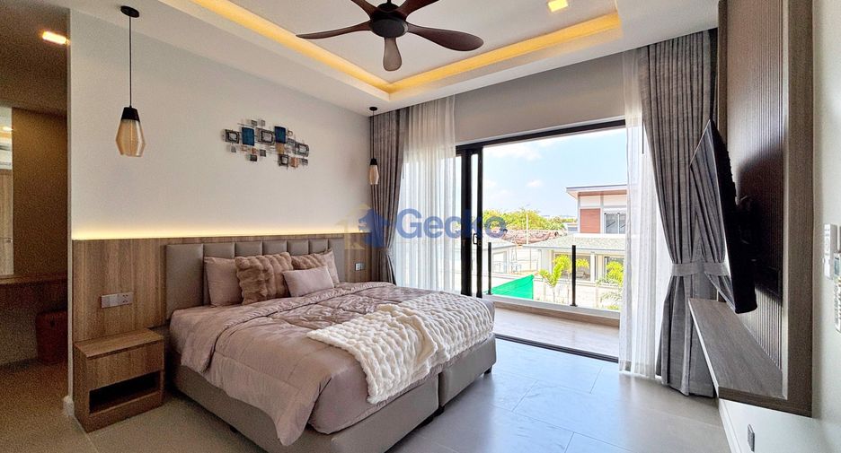 For sale 4 bedrooms house in Jomtien, Pattaya