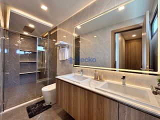 For sale 4 bedrooms house in Bang Lamung, Chonburi
