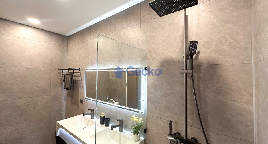 For sale 3 bedrooms house in East Pattaya, Pattaya