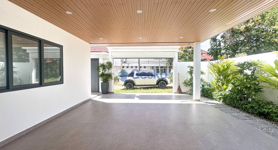 For sale 3 bedrooms house in East Pattaya, Pattaya