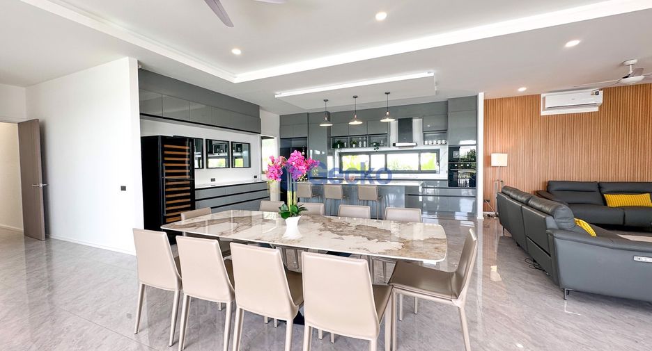 For sale 3 bedrooms house in East Pattaya, Pattaya