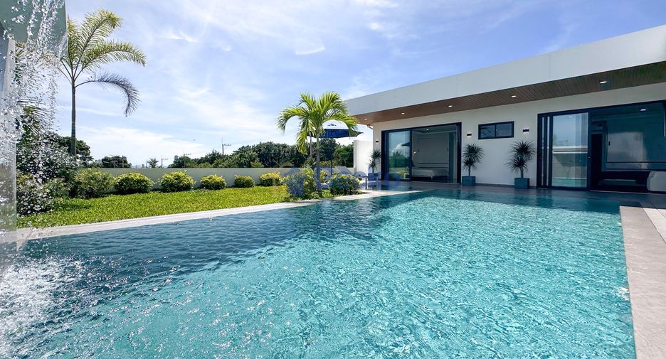 For sale 3 bedrooms house in East Pattaya, Pattaya