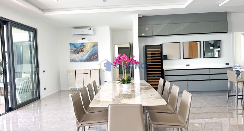 For sale 3 bedrooms house in East Pattaya, Pattaya