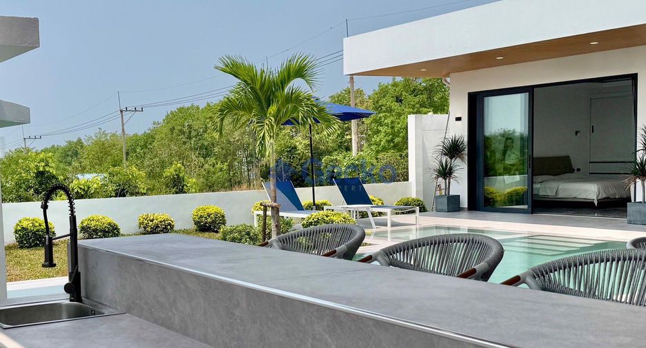 For sale 3 bedrooms house in East Pattaya, Pattaya