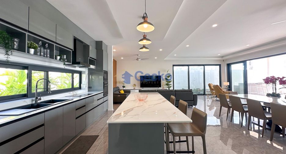 For sale 3 bedrooms house in East Pattaya, Pattaya