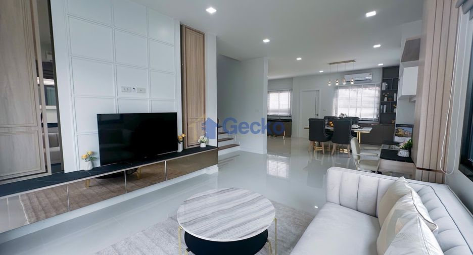 For sale 3 bedrooms house in East Pattaya, Pattaya