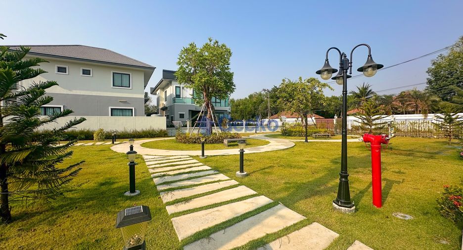 For sale 3 bedrooms house in East Pattaya, Pattaya