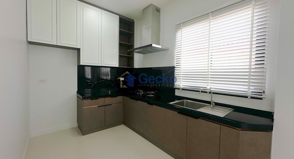 For sale 3 bedrooms house in East Pattaya, Pattaya