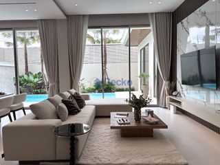 Haus zum Kauf mit 4 Zimmer in Bang Lamung, Chonburi