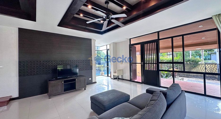 For rent 3 bedrooms house in East Pattaya, Pattaya
