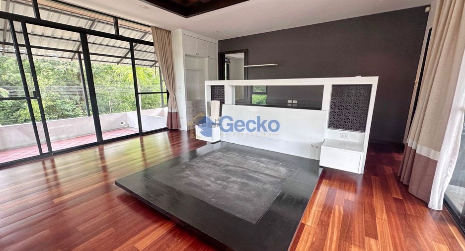 For rent 3 bedrooms house in East Pattaya, Pattaya
