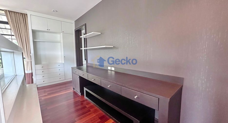 For rent 3 bedrooms house in East Pattaya, Pattaya