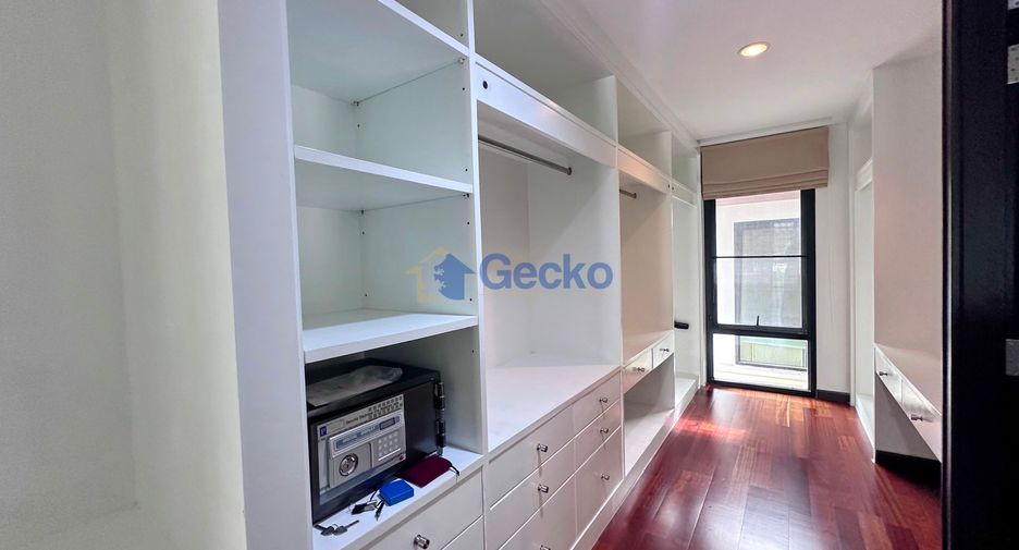 For rent 3 bedrooms house in East Pattaya, Pattaya
