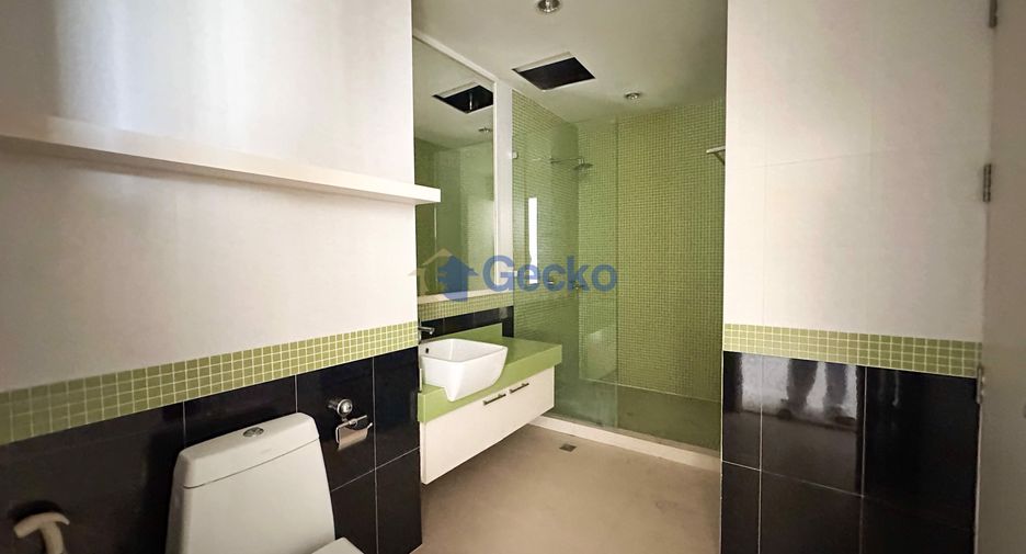 For sale 2 bedrooms condo 