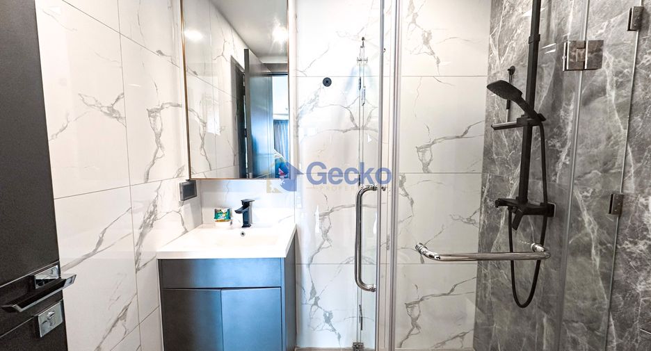 For sale 2 bedrooms condo in South Pattaya, Pattaya