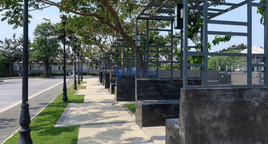 For sale 3 bedrooms house in East Pattaya, Pattaya
