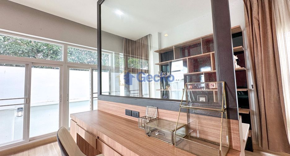 For sale 3 bedrooms house in East Pattaya, Pattaya