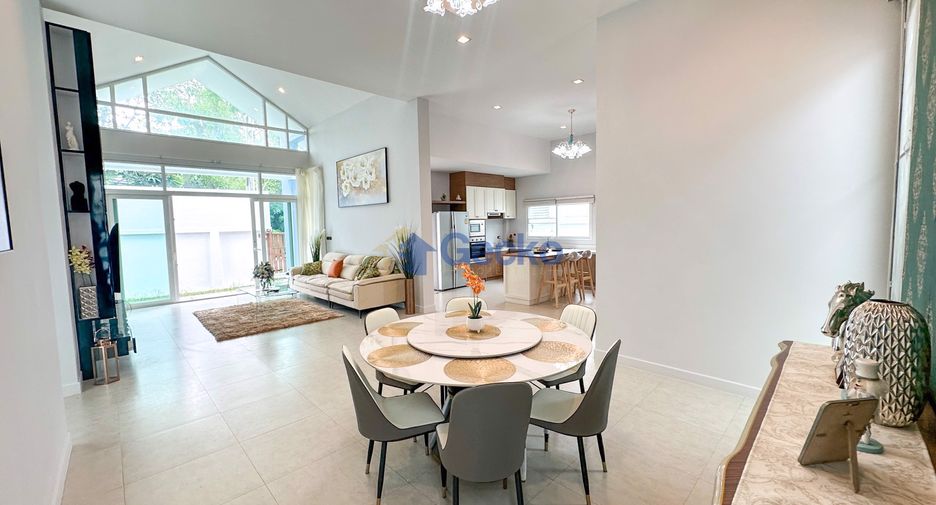 For sale 3 bedrooms house in East Pattaya, Pattaya