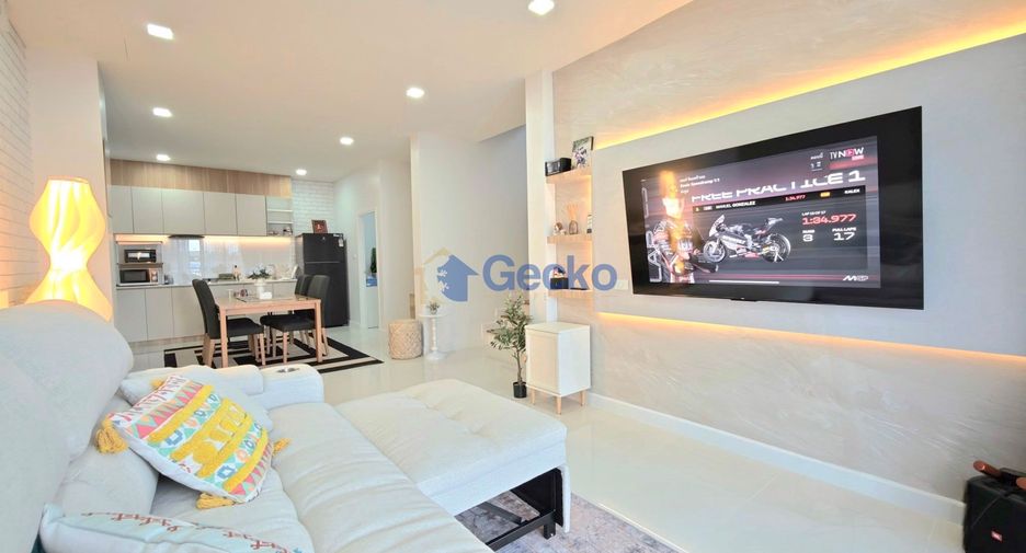 For sale 4 bedrooms house in East Pattaya, Pattaya