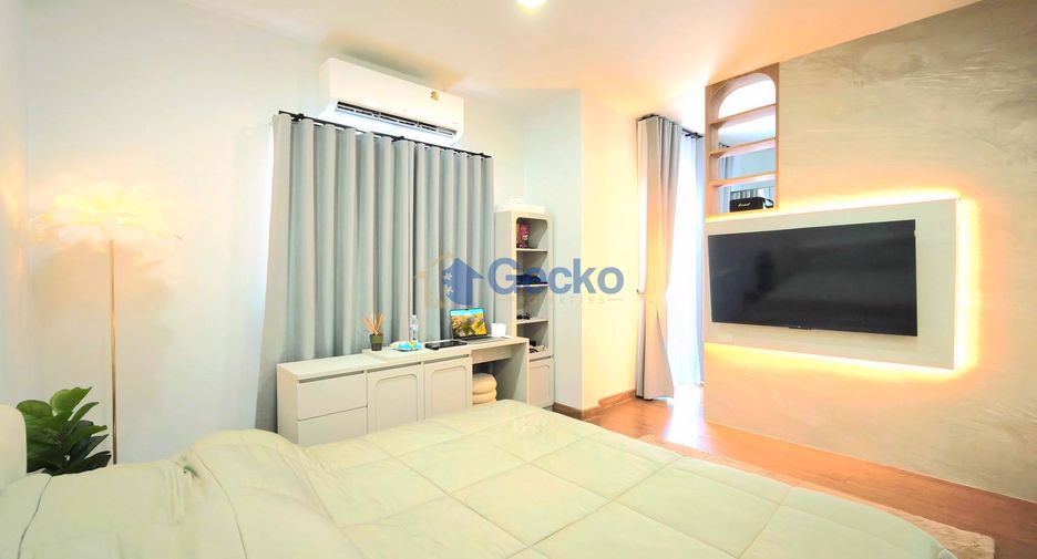 For sale 4 bedrooms house in East Pattaya, Pattaya