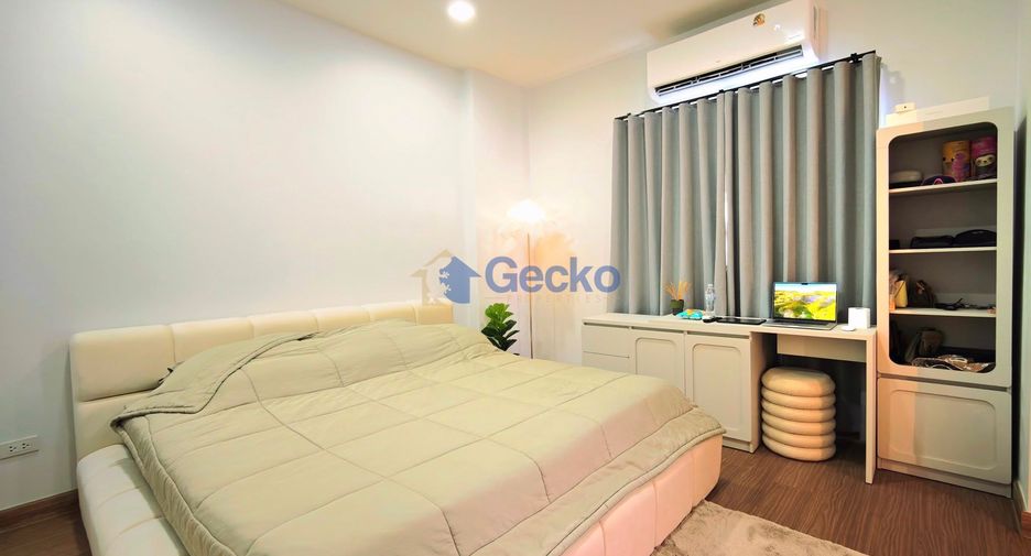 For sale 4 bedrooms house in East Pattaya, Pattaya