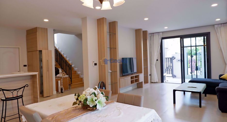 For sale 3 bedrooms house in East Pattaya, Pattaya