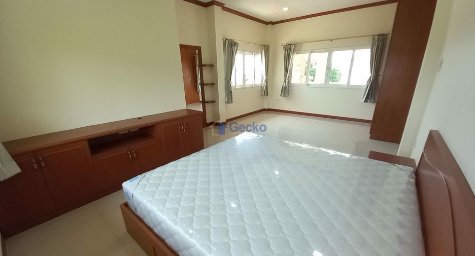 Haus zum Kauf mit 6 Zimmer in Huay Yai, Pattaya