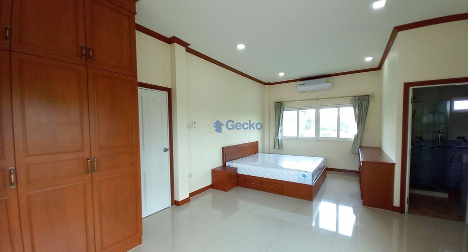 Haus zum Kauf mit 6 Zimmer in Huay Yai, Pattaya