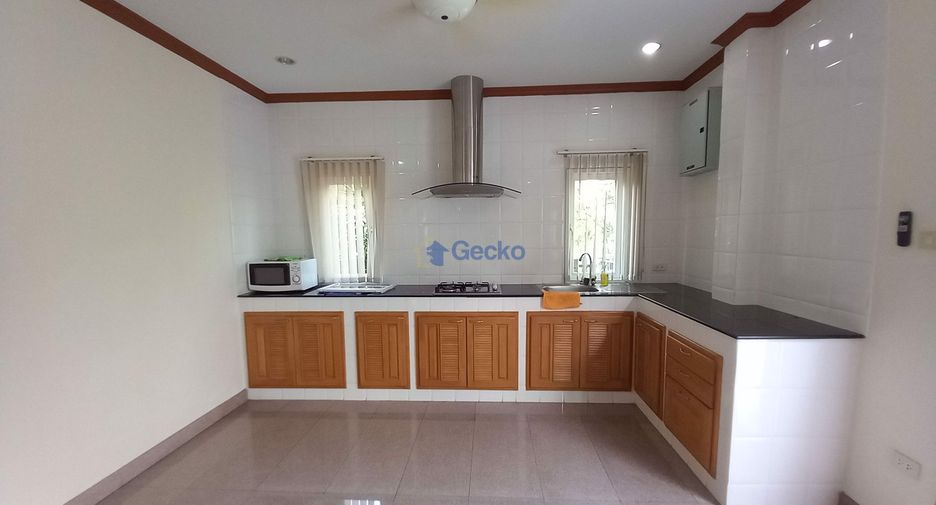 Haus zum Kauf mit 6 Zimmer in Huay Yai, Pattaya