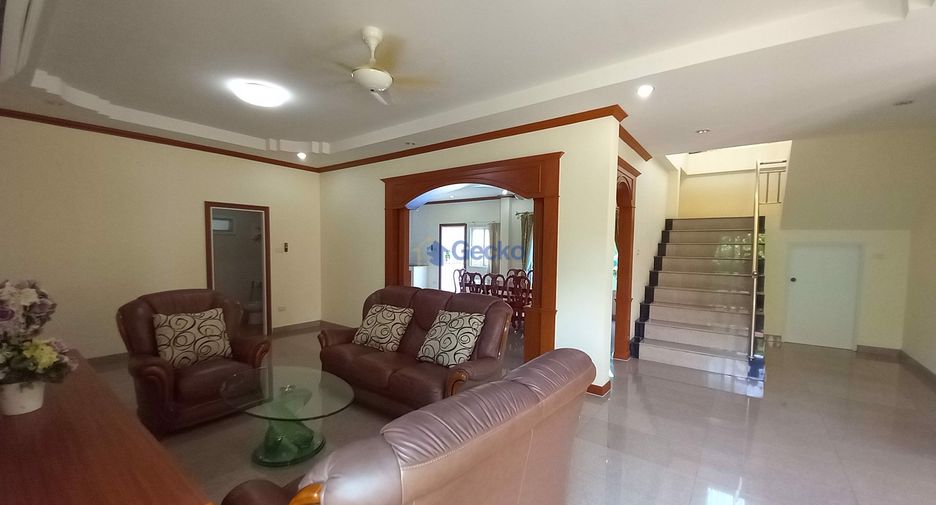 Haus zum Kauf mit 6 Zimmer in Huay Yai, Pattaya