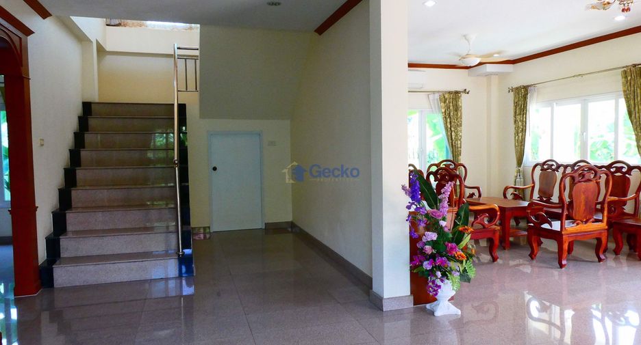 Haus zum Kauf mit 6 Zimmer in Huay Yai, Pattaya