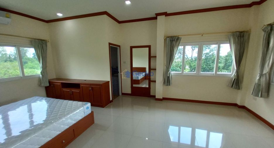 Haus zum Kauf mit 6 Zimmer in Huay Yai, Pattaya