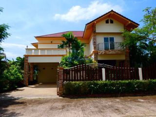 Casa en venta de 6 habitaciones en Bang Lamung, Chonburi