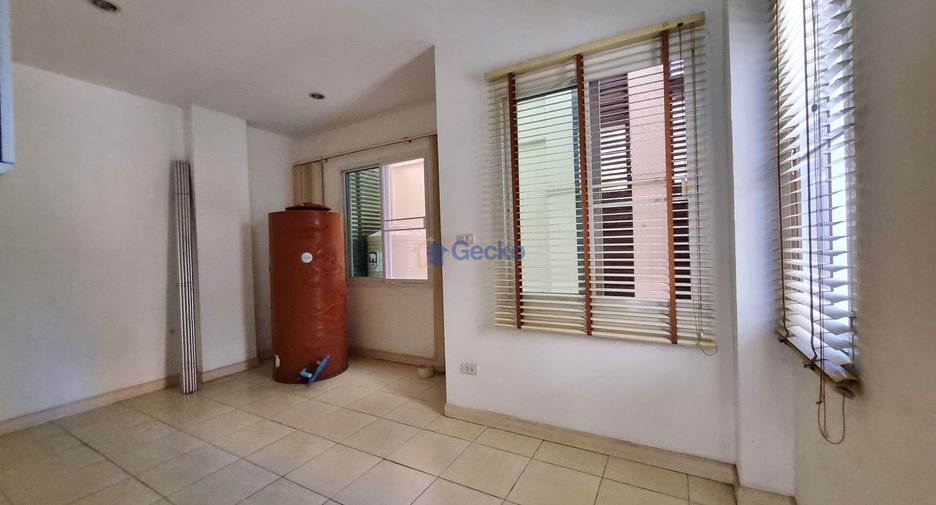 Haus zum Kauf mit 6 Zimmer in Central Pattaya, Pattaya