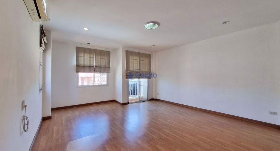 Haus zum Kauf mit 6 Zimmer in Central Pattaya, Pattaya