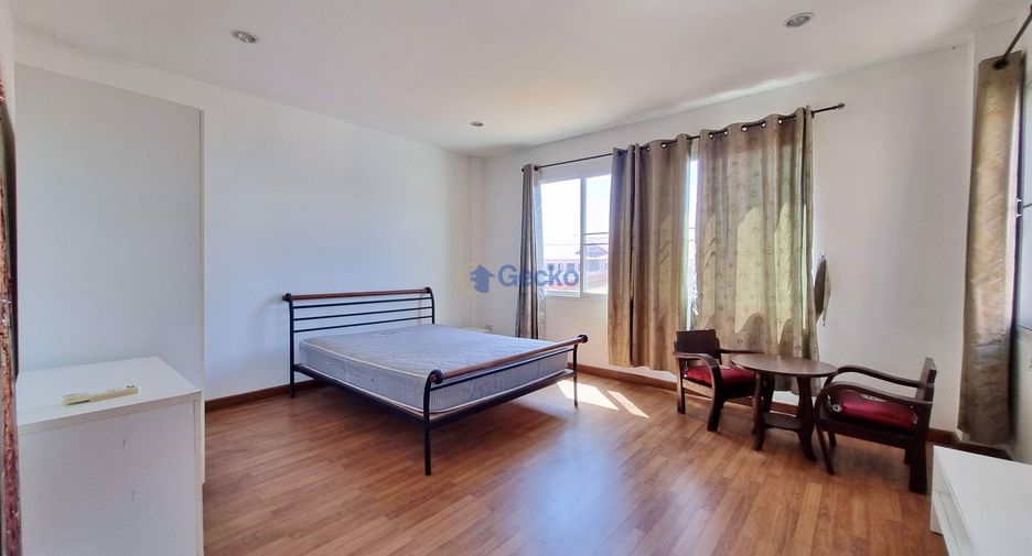 Haus zum Kauf mit 6 Zimmer in Central Pattaya, Pattaya