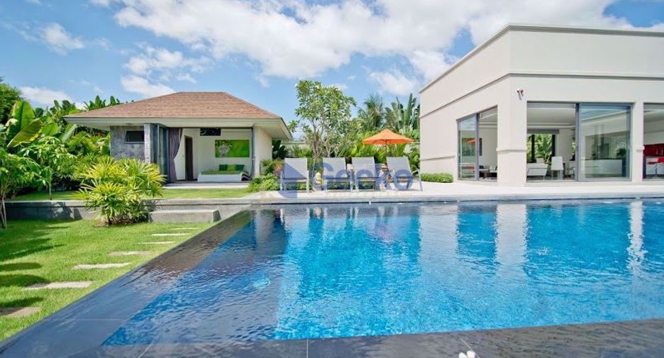Casa en alquiler y en venta de 4 habitaciones en Bang Lamung, Chonburi