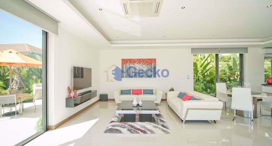 Casa en alquiler y en venta de 4 habitaciones en Bang Lamung, Chonburi