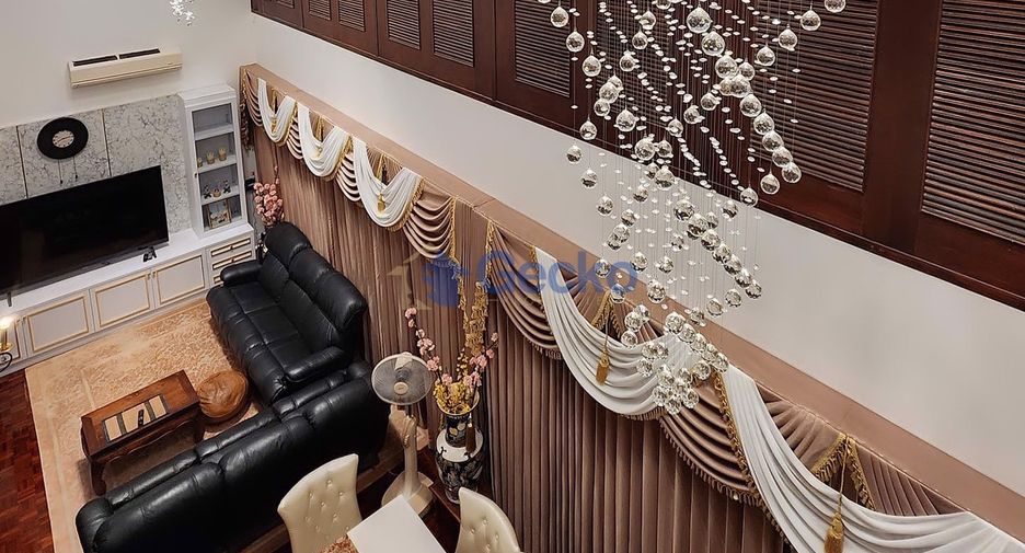 For rent 3 bedrooms condo in Jomtien, Pattaya