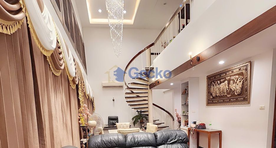 For rent 3 bedrooms condo in Jomtien, Pattaya
