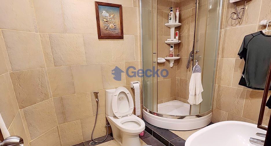 For rent 3 bedrooms condo in Jomtien, Pattaya