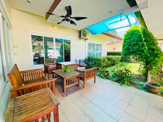 Haus zur Miete mit 3 Zimmer in Bang Lamung, Chonburi