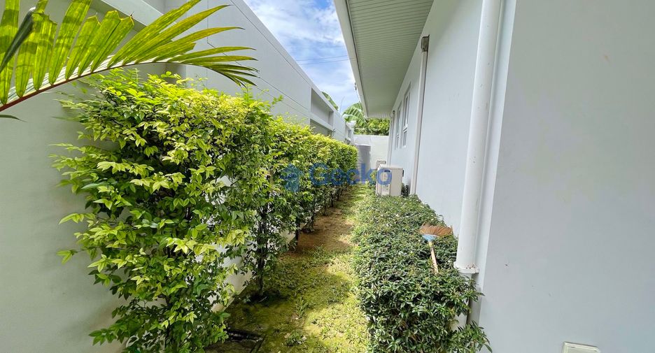 For rent 3 bedrooms house in East Pattaya, Pattaya