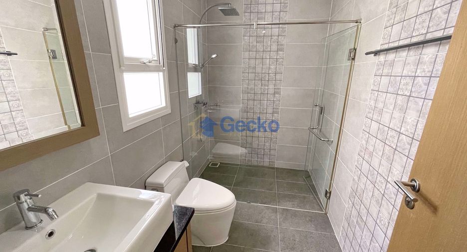 For rent 3 bedrooms house in East Pattaya, Pattaya