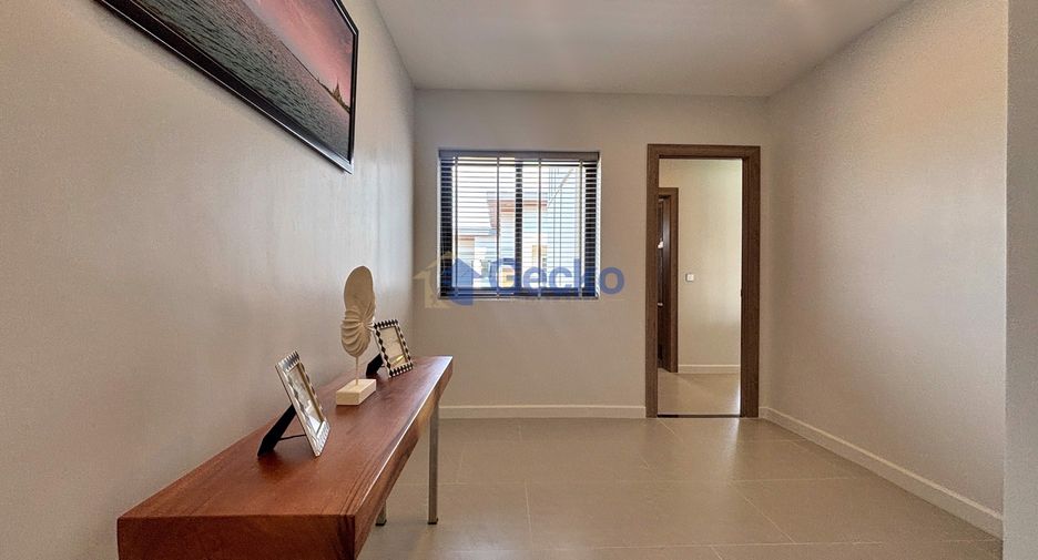 For sale 5 bedrooms house in Jomtien, Pattaya
