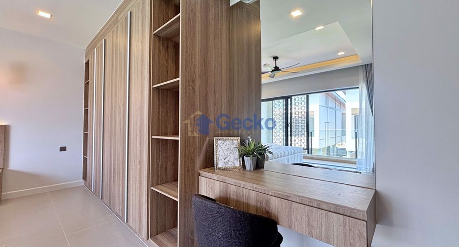 For sale 5 bedrooms house in Jomtien, Pattaya